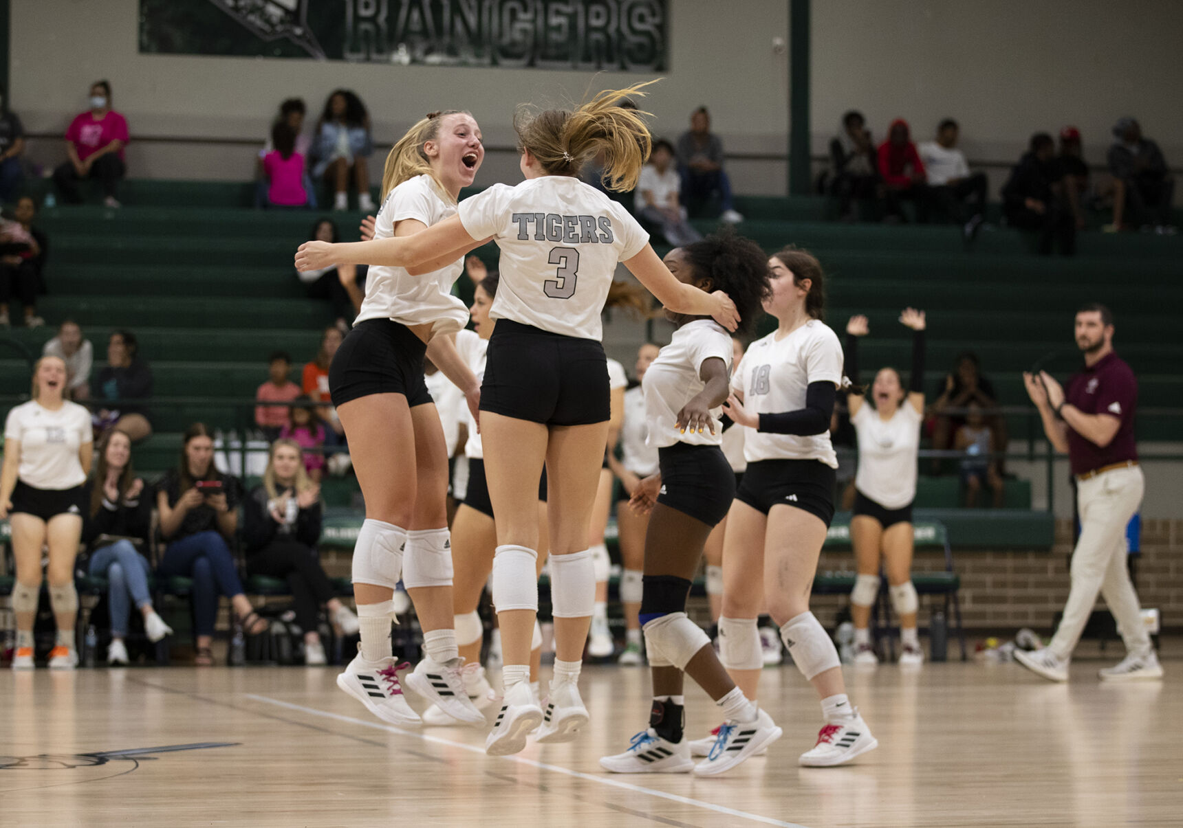Rudder volleyball vs. A&M Consolidated